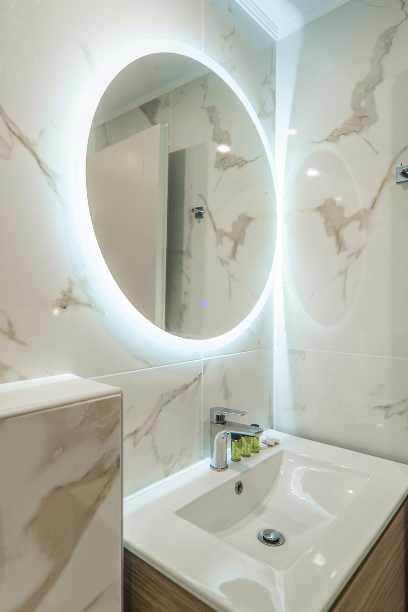 Manos Beachside Apartments Agia Marina Rom bilde